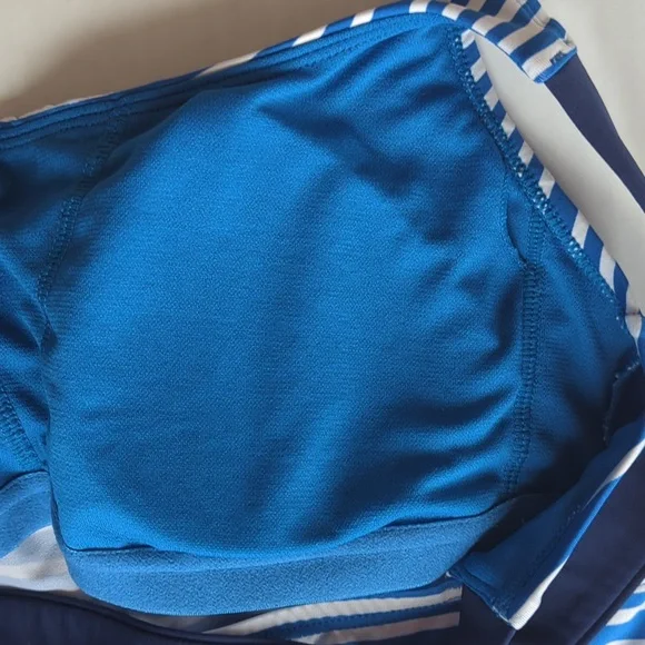 Nike Stripe V-Back Tankini Swimsuit Top MEDIUM Blue White Athletic - Picture 14 of 16